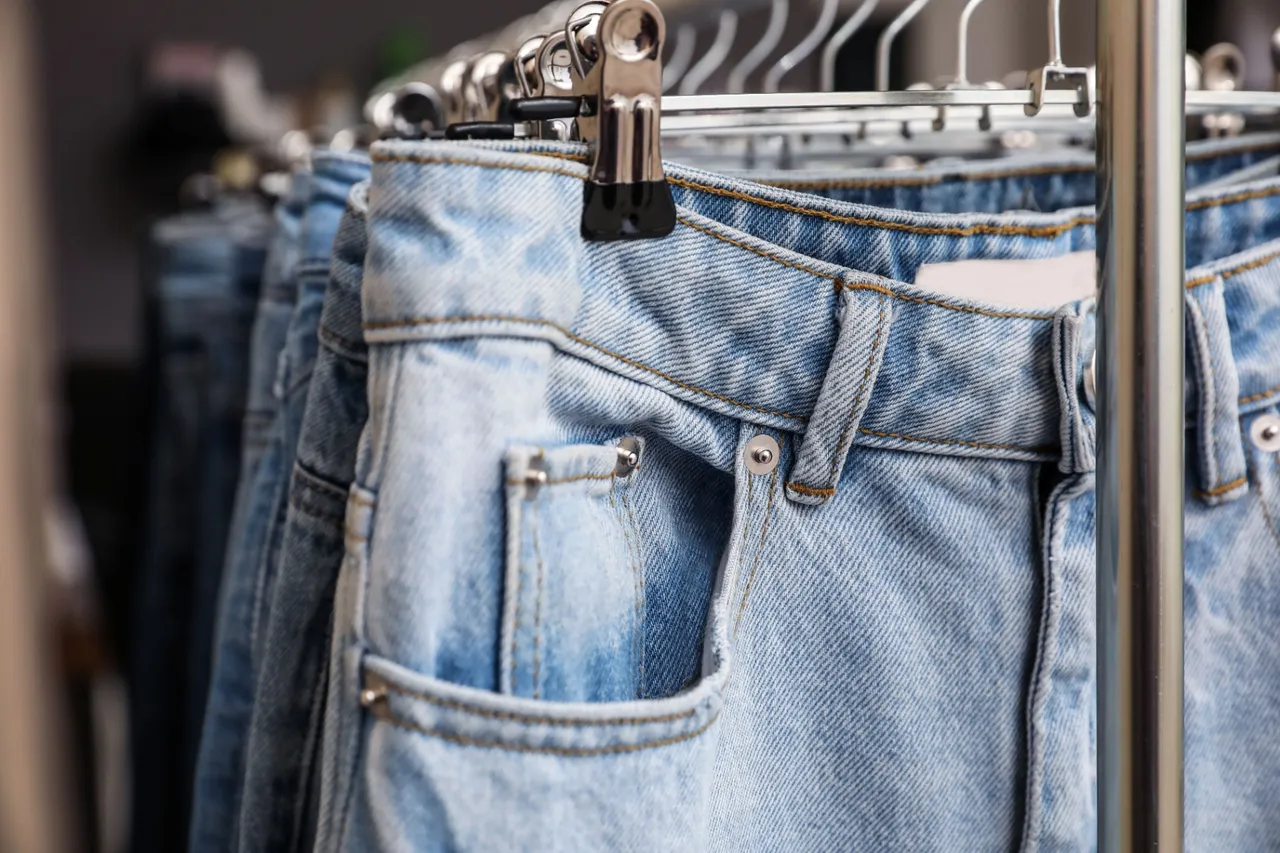 Lidl do 16.09: odzież damska na jesień! Krótki trencz -40% i tanie jeansy