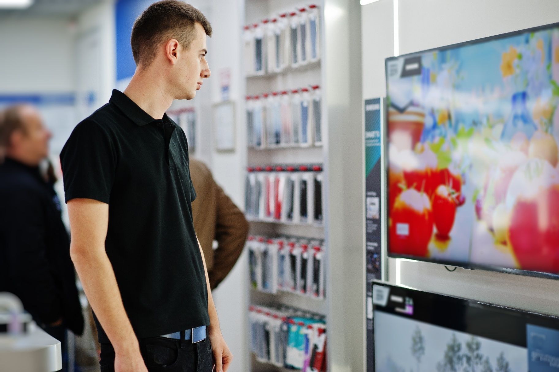Carrefour 21.09-10.10: Gorący hit w Carrefour! Sprzęt do salonu i kuchni w cenach, obok których trudno przejść obojętnie