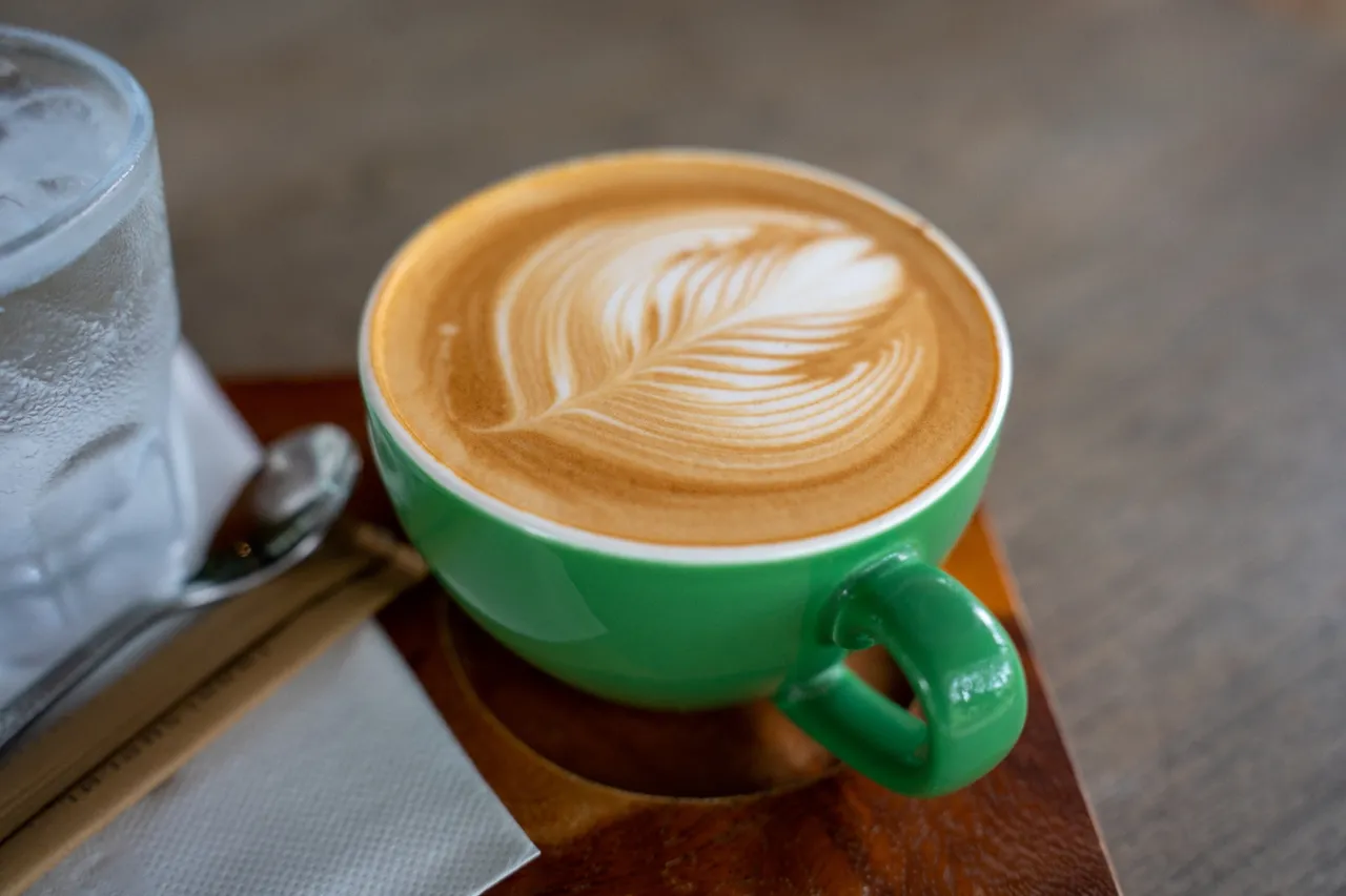 Masło Mlekovita, kawa MK Café i znicze Calix w Aldi. Potężne rabaty od 26.10 do 31.10