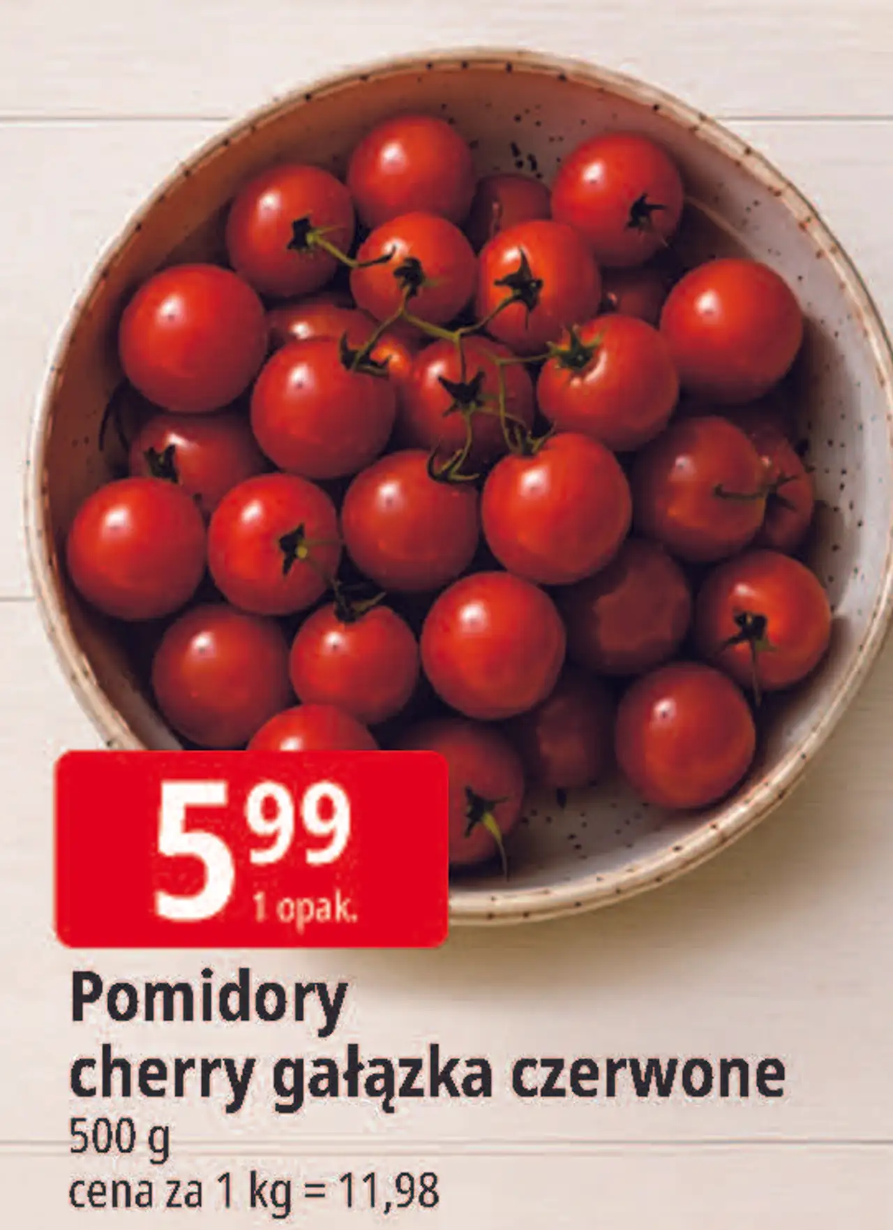 Pomidory cherry gałązka czerwone