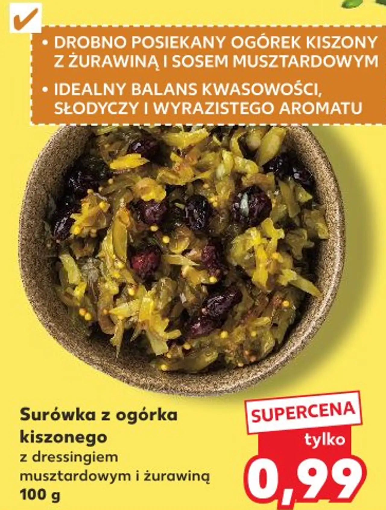 Surówka z ogórka kiszonego z dressingiem musztardowym i żurawiną