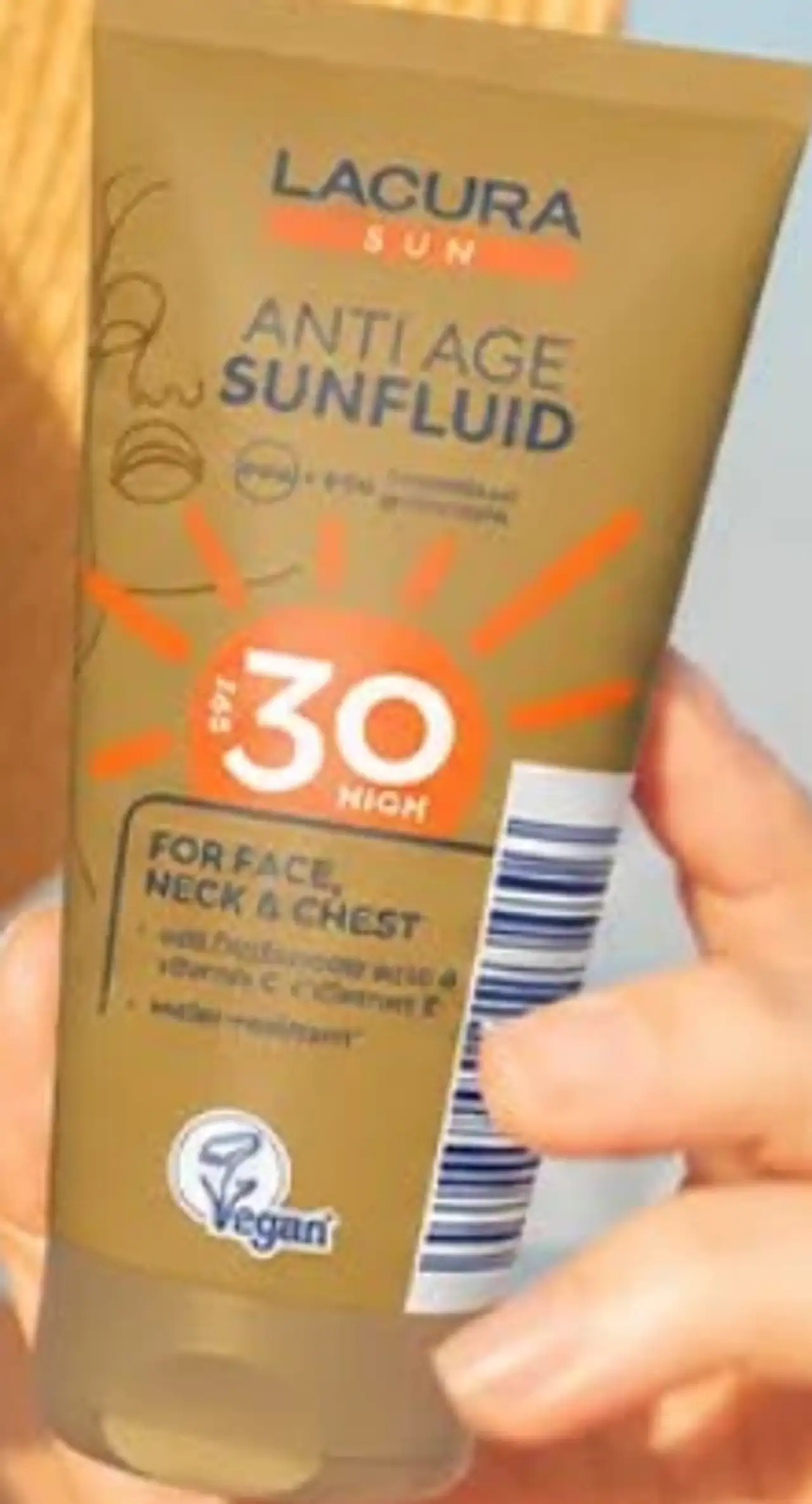 Przeciwstarzeniowy fluid do twarzy Lacura Sun Anti Age Sunfluid SPF 30