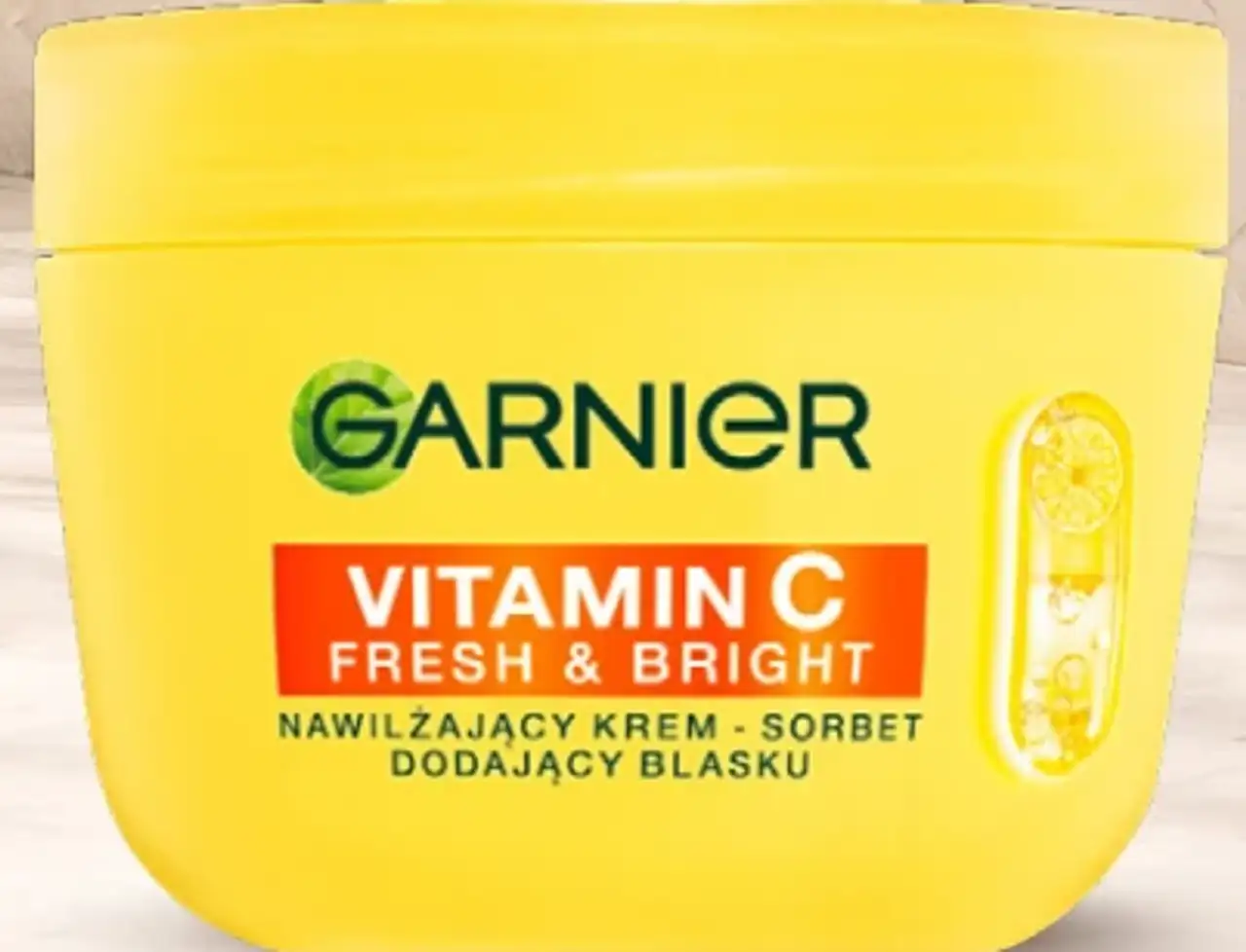 Garnier Vitamin C Fresh & Bright Nawilżający krem-sorbet dodający blasku