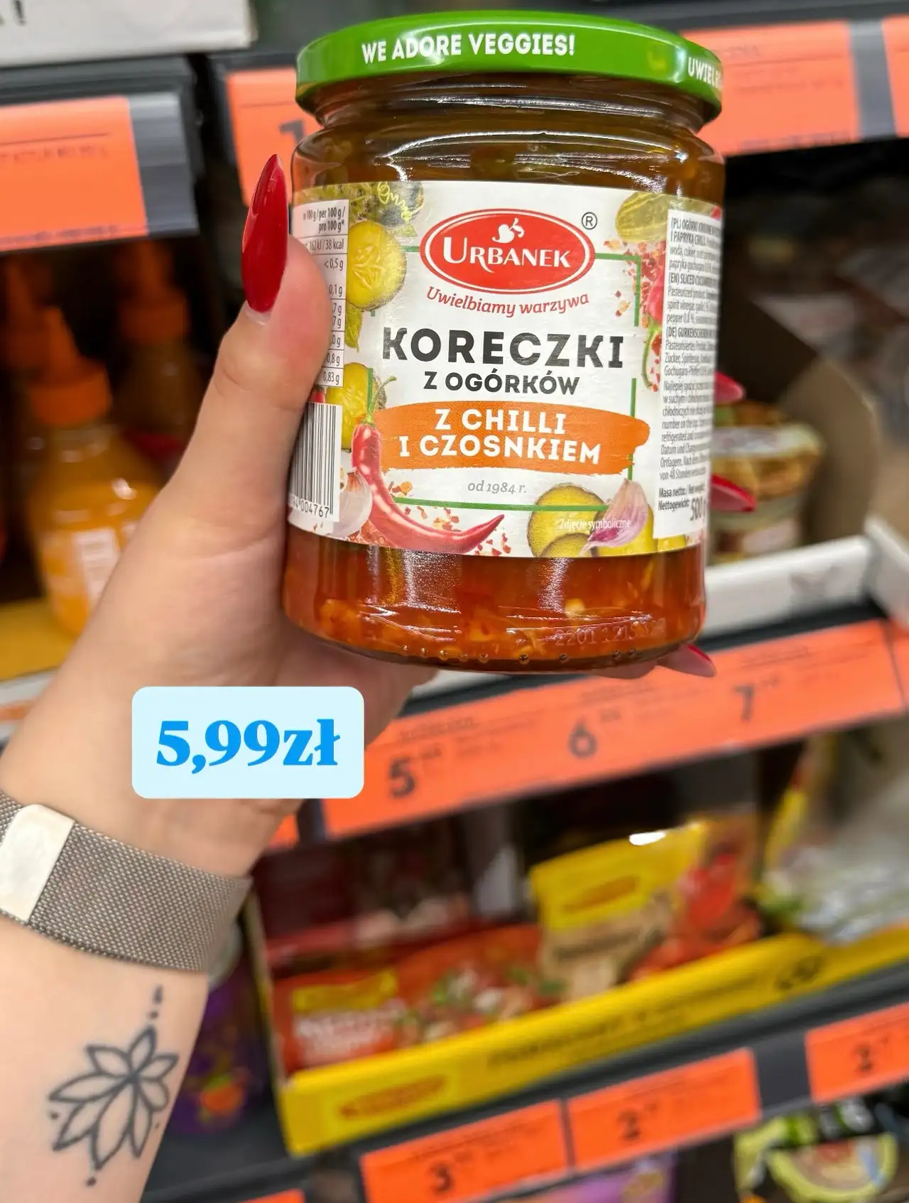 Urbanek Koreczki z ogórków z chilli i czosnkiem