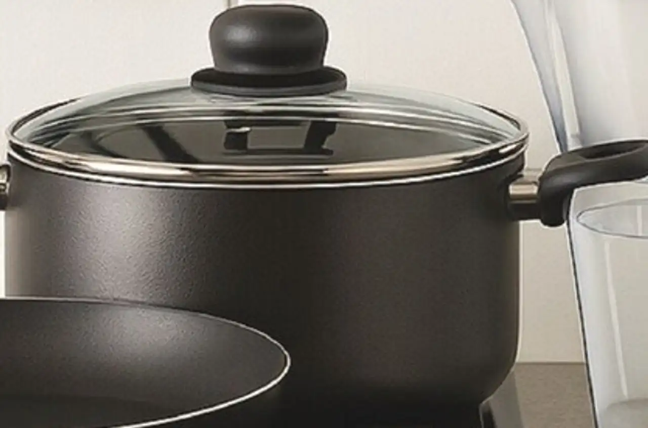 Faitout Ø 24 cm avec couvercle en verre