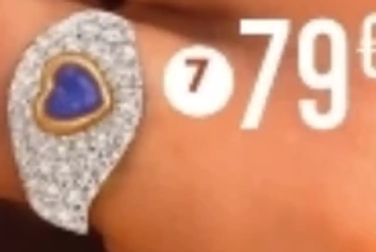 Bague de petit doigt, cordiérite et oxydes de zirconium Le Manège à Bijoux
